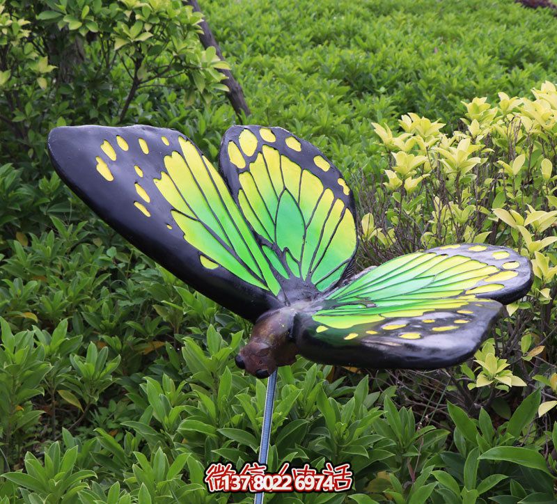 玻璃鋼蝴蝶雕塑，點亮操場創意之美