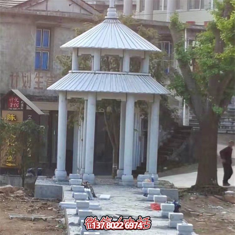 精美大理石雕刻二層涼亭，為農村文化廣場添彩