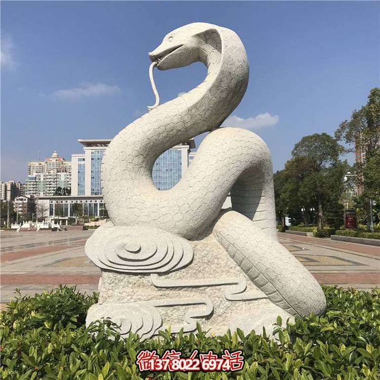 傳統(tǒng)風格大理石蛇雕塑，擺放于廣場，給您帶來完美視覺享受