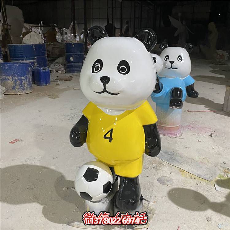 足球旅游景區(qū)，讓你玩轉(zhuǎn)卡通公仔和雕塑