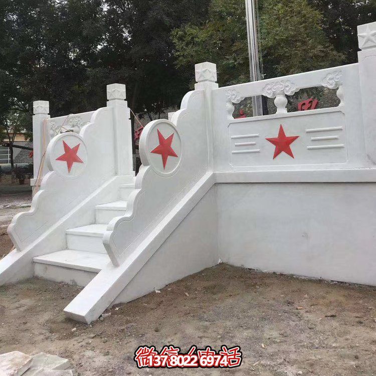 石欄桿護(hù)欄系統(tǒng)，為大理學(xué)校、政府及單位提供安全升旗臺