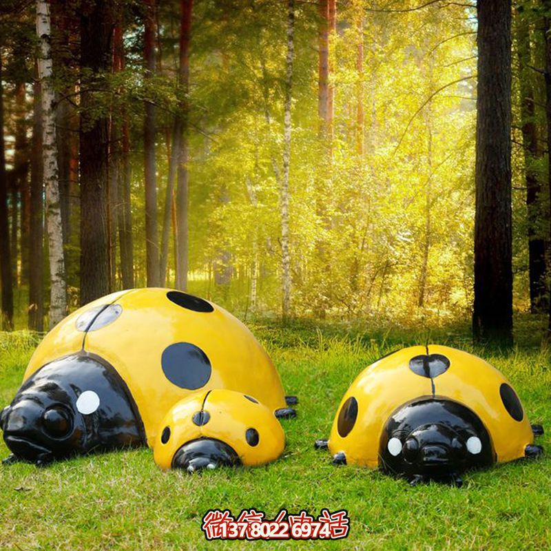 玻璃鋼彩繪瓢蟲(chóng)雕塑