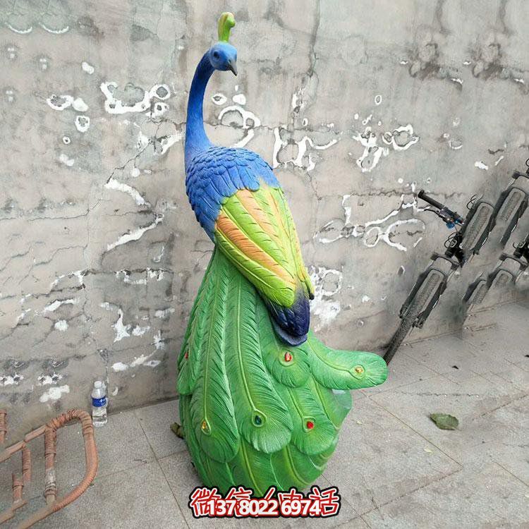 廣場玻璃鋼彩繪孔雀動(dòng)物景觀雕塑