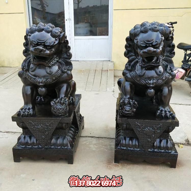 家用庭院別墅門口大型玻璃鋼仿銅一對(duì)鎮(zhèn)宅獅子雕塑