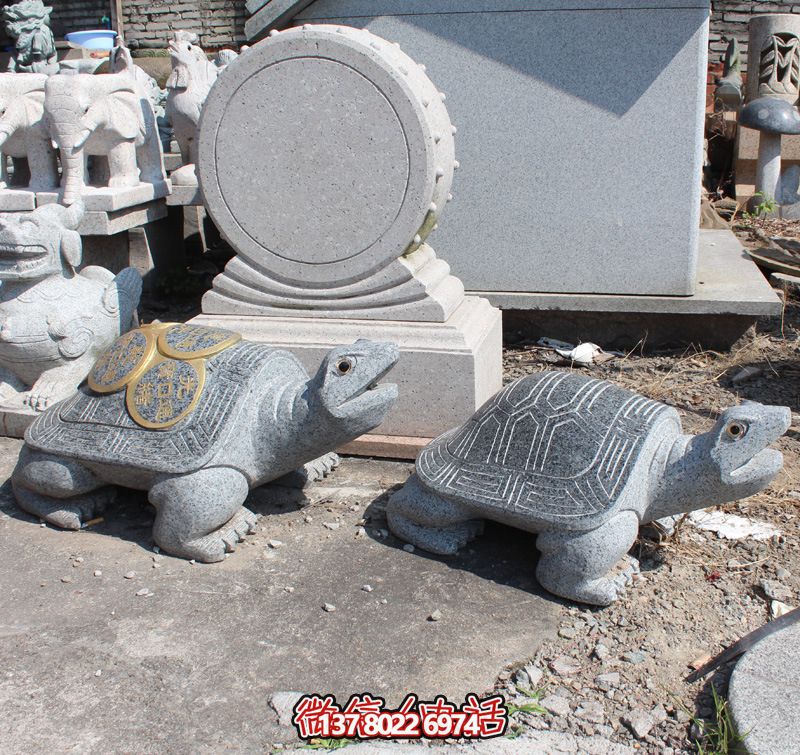 庭院創(chuàng)意大理石石雕行走的兩只烏龜雕塑