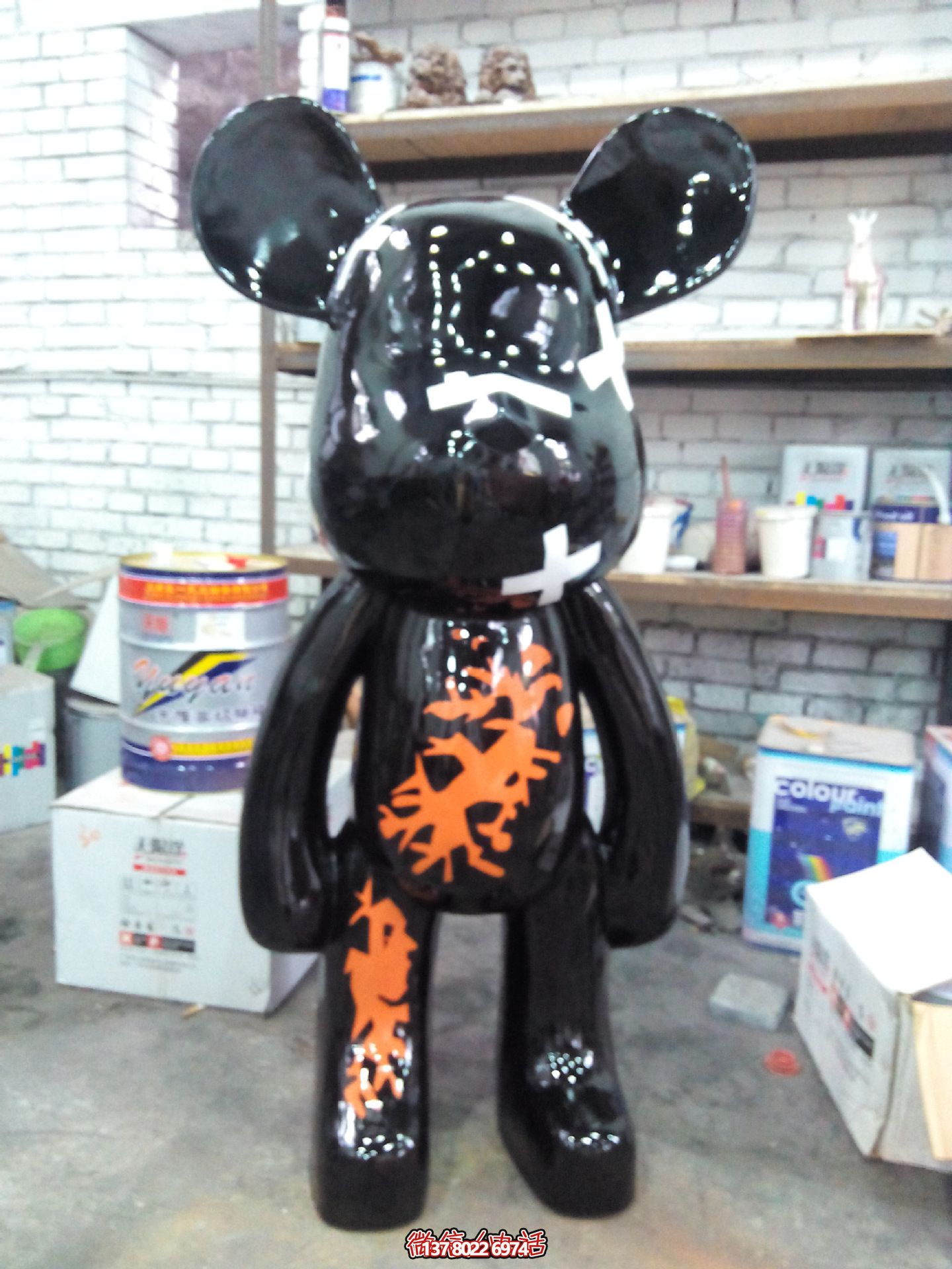 酒店商場(chǎng)潮流彩繪玻璃鋼熊雕塑