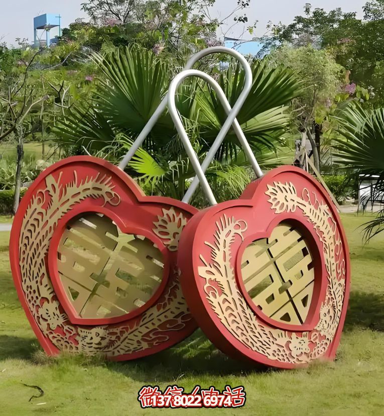 浪漫中式情鎖--新中式不銹鋼雕塑